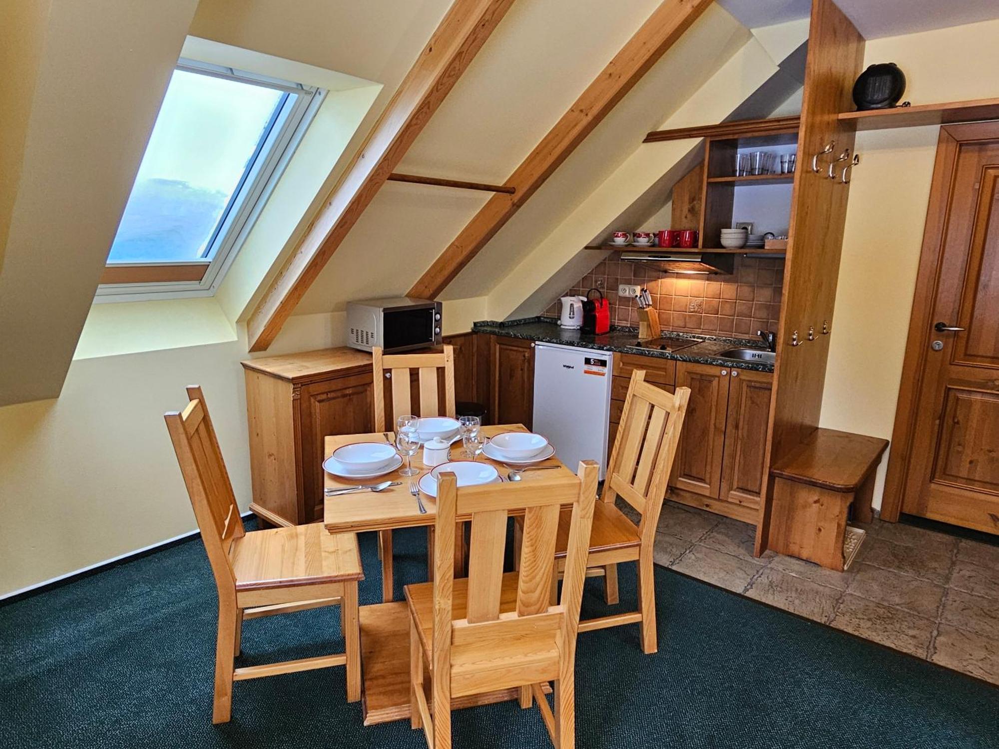 Happy House Apartments & Sauna Špindlerŭv Mlýn Kültér fotó