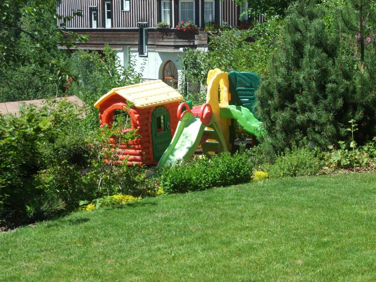 Happy House Apartments & Sauna Špindlerŭv Mlýn Kültér fotó