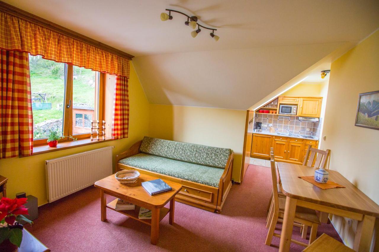 Happy House Apartments & Sauna Špindlerŭv Mlýn Kültér fotó